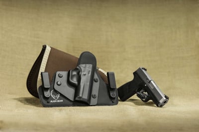holster-gun-pistol-iwb-38635.jpg